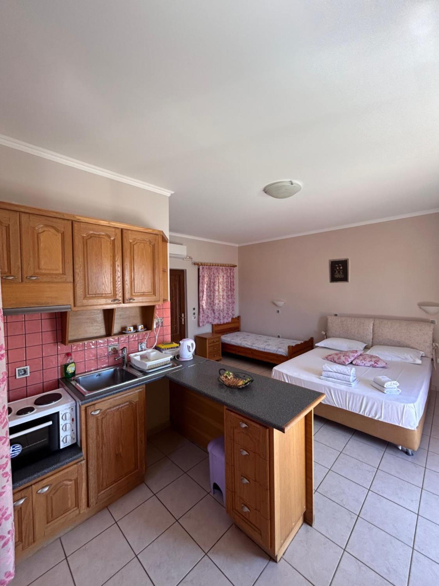 Dimitra Rooms Lefkada City Exterior photo