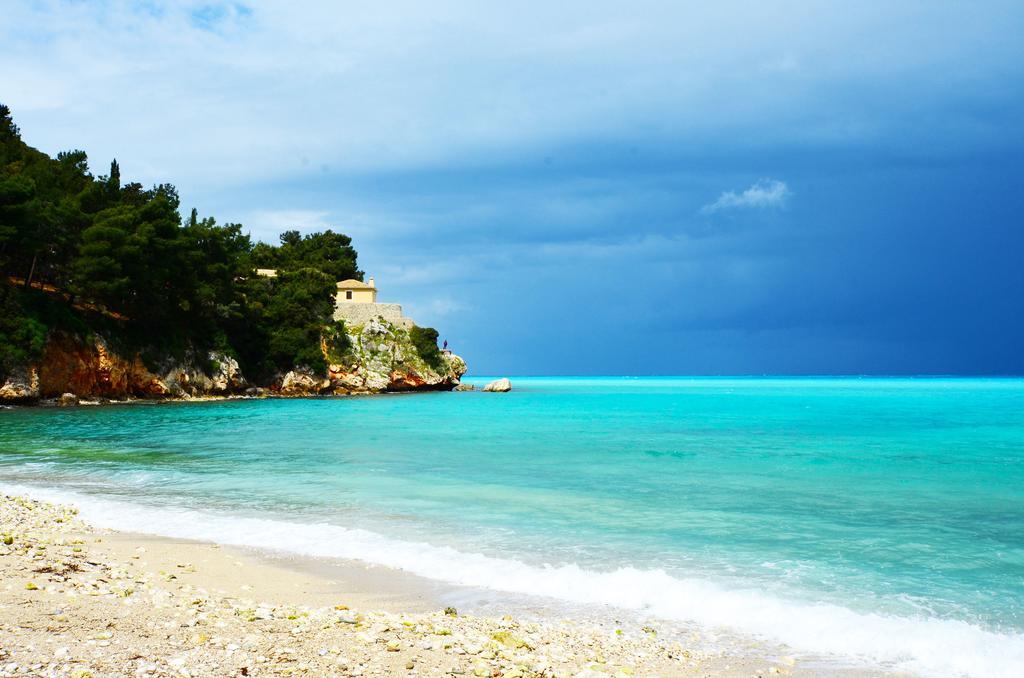 Dimitra Rooms Lefkada City Exterior photo